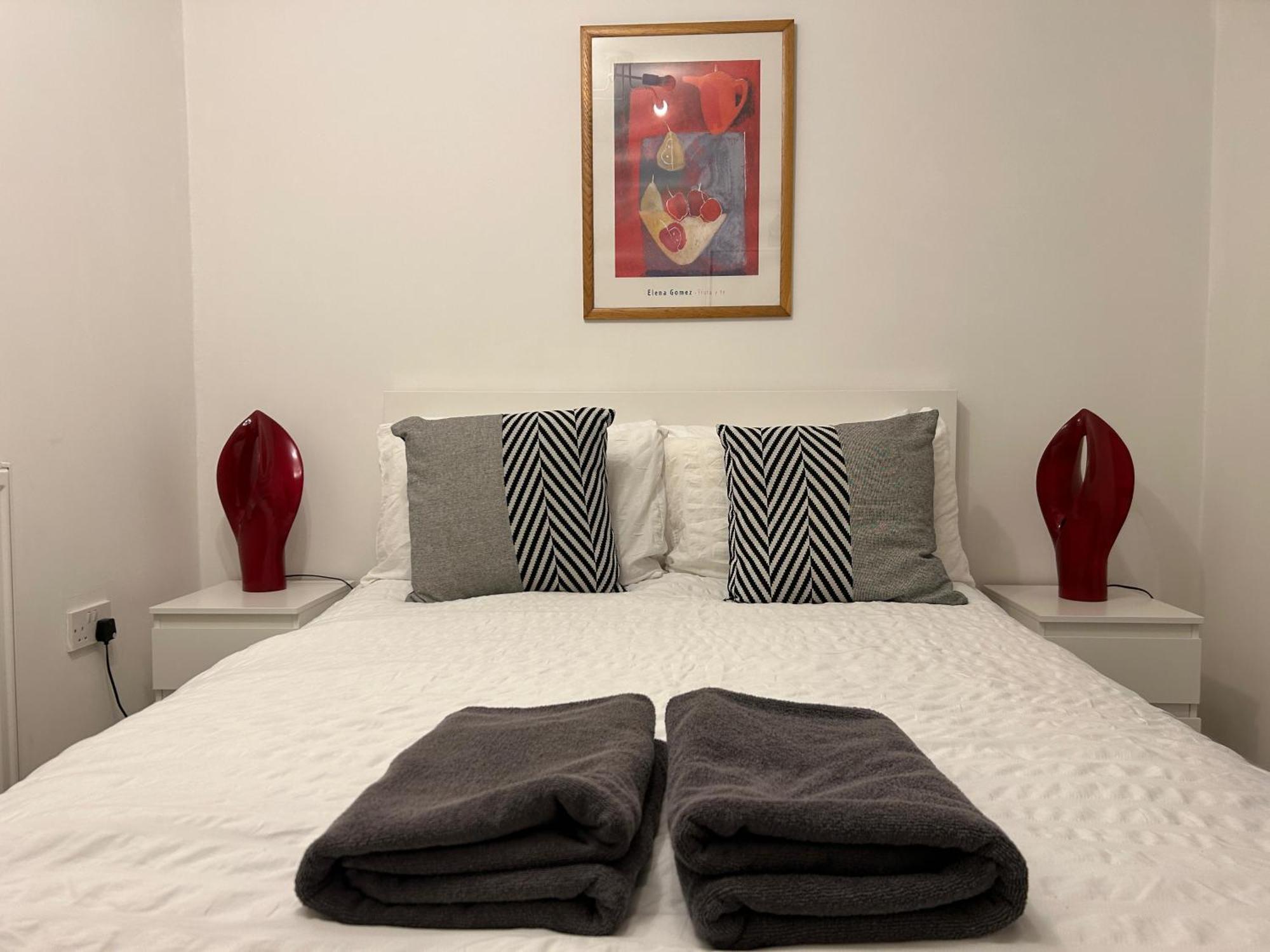 Lovely Serviced Apartment, Free Parking, Оксфорд Экстерьер фото