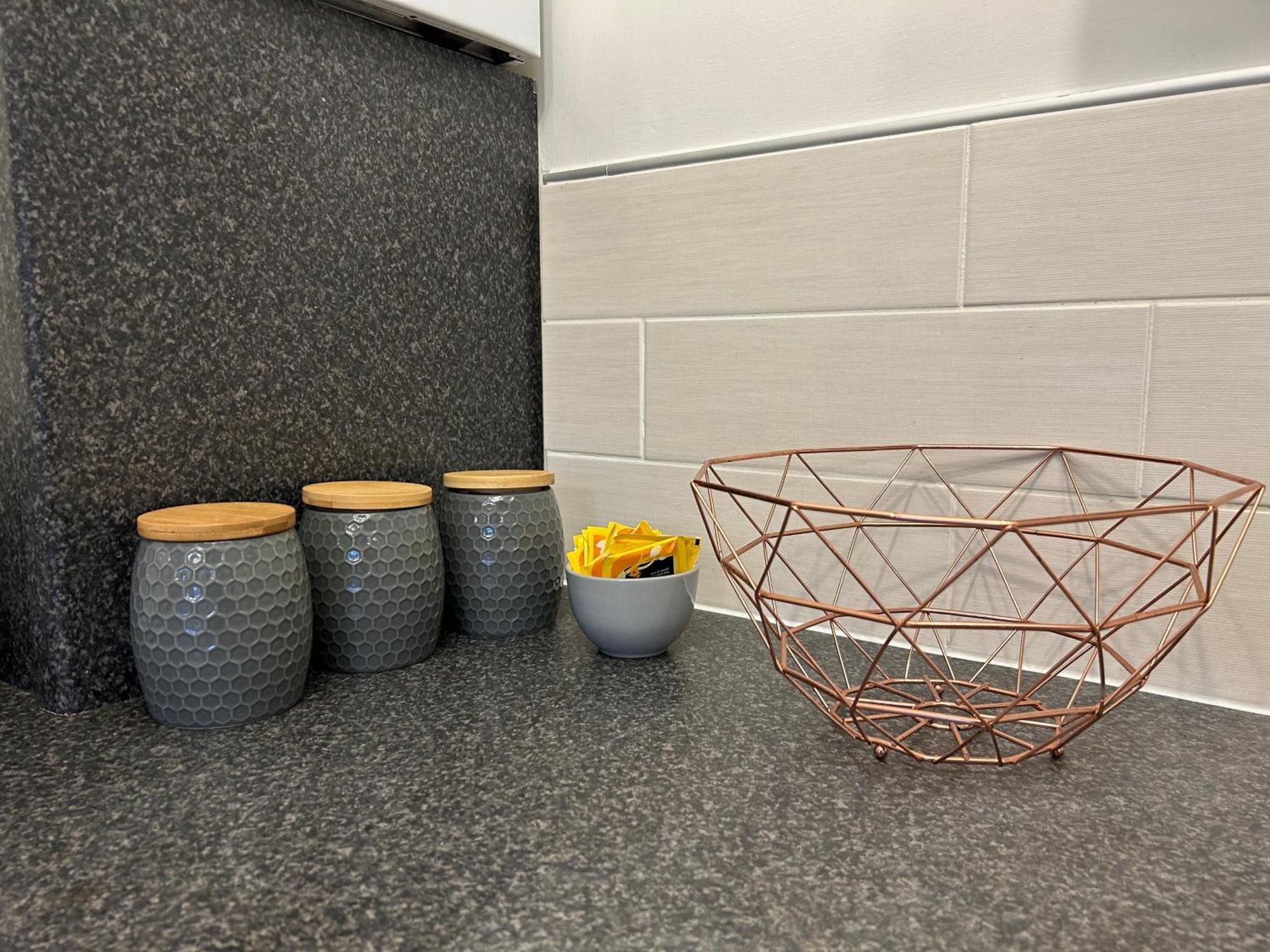Lovely Serviced Apartment, Free Parking, Оксфорд Экстерьер фото