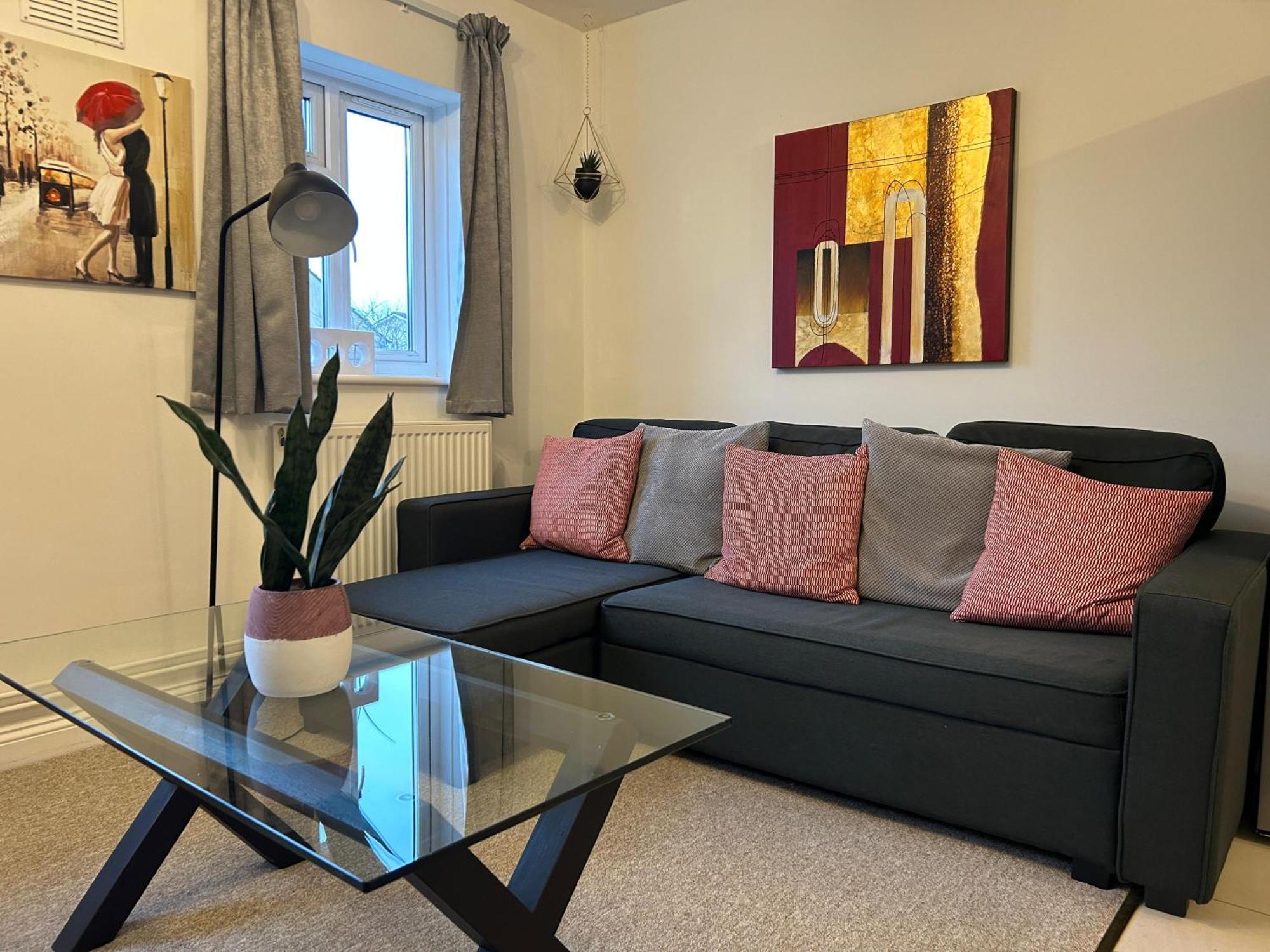 Lovely Serviced Apartment, Free Parking, Оксфорд Экстерьер фото